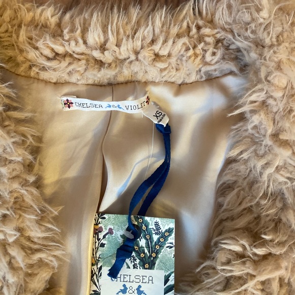 Chelsea & Violet coat - Picture 2 of 4